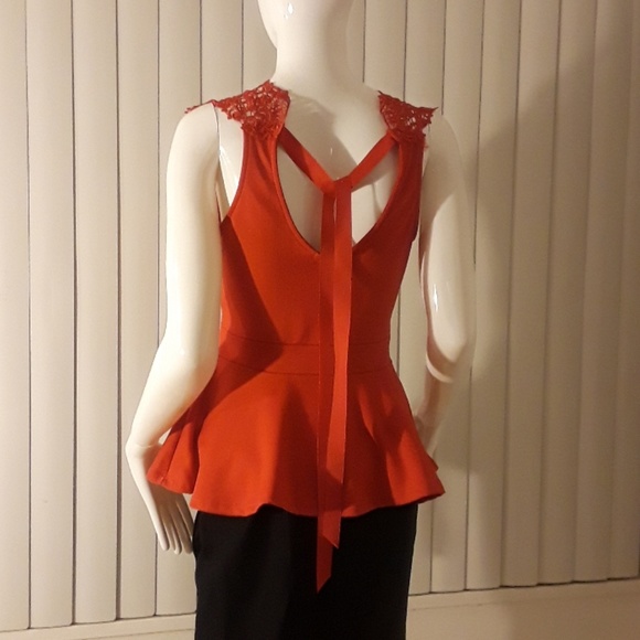 Top - Picture 2 of 3